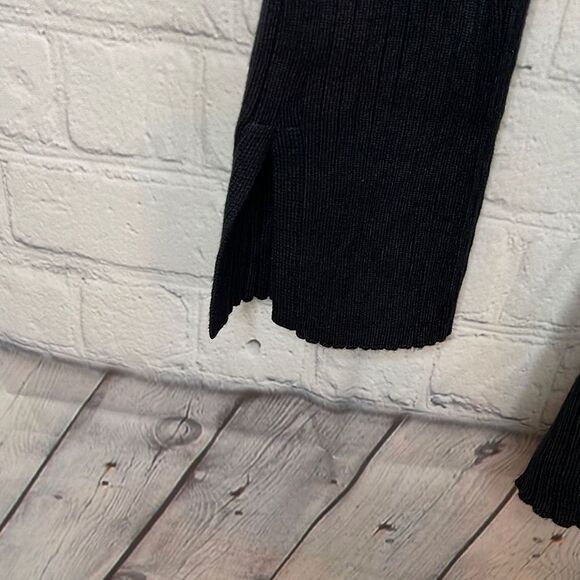 Future Collective Women’s Party Twisted Back Crewneck Pullover Black Sweater 1X - Picture 2 of 5